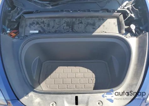 2023 Tesla Model Y z USA, uszkodzony, nr VIN 7SAYGDEF0PF697106